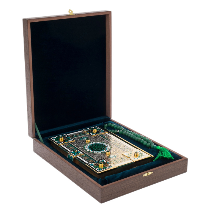 Подарочное издание «Коран» на арабском языке с четками - купить в Москве