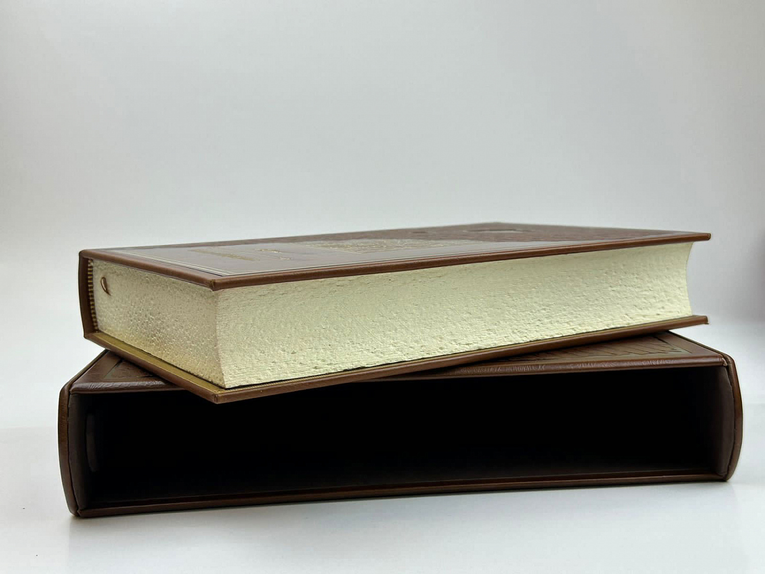 Подарочное издание «Мастер и Маргарита» Булгаков М.А. Подарочное издание «Мастер и Маргарита» Булгаков М.А.