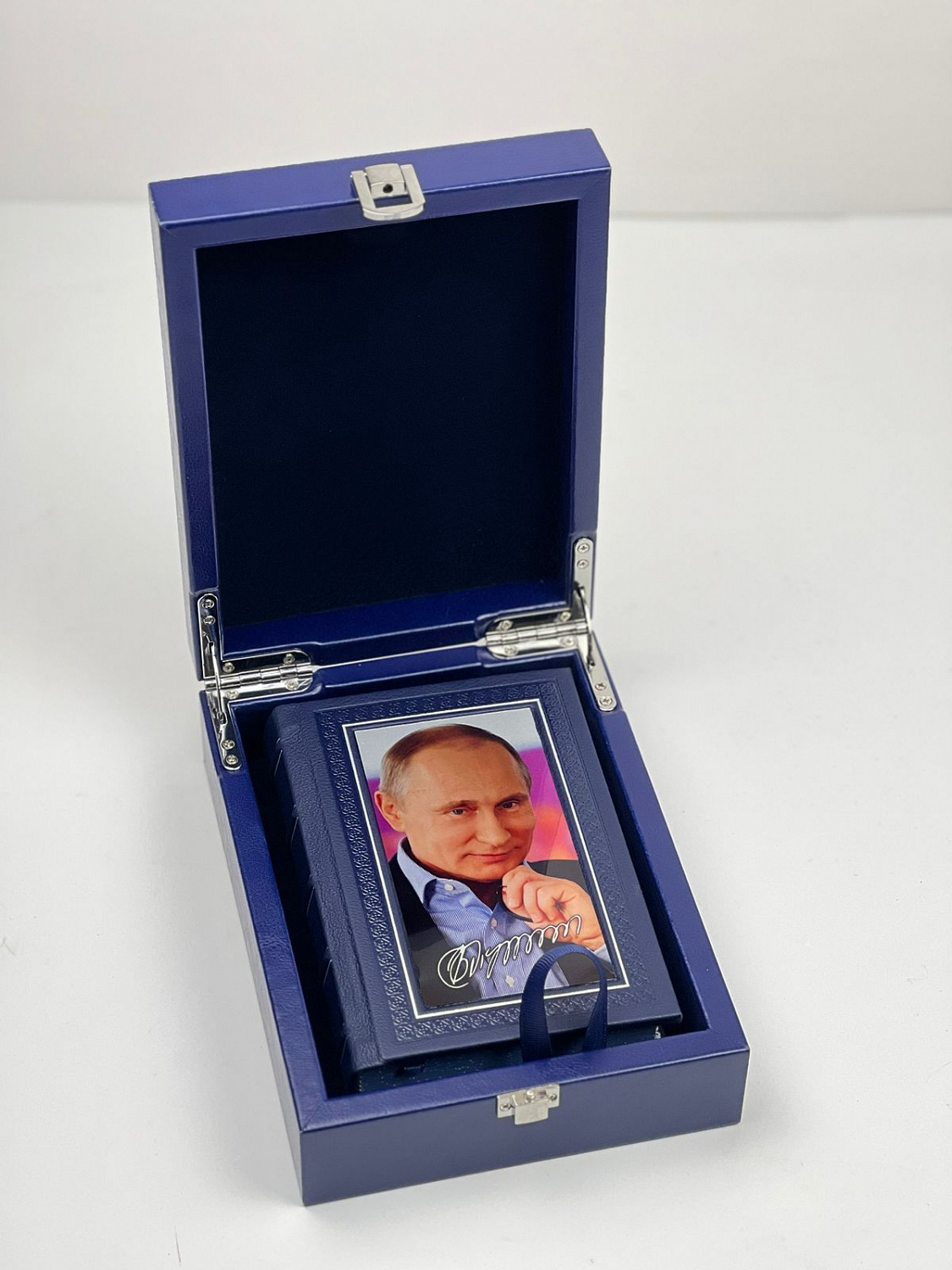 Подарочная книга «Изречения и афоризмы» Путин В.В.